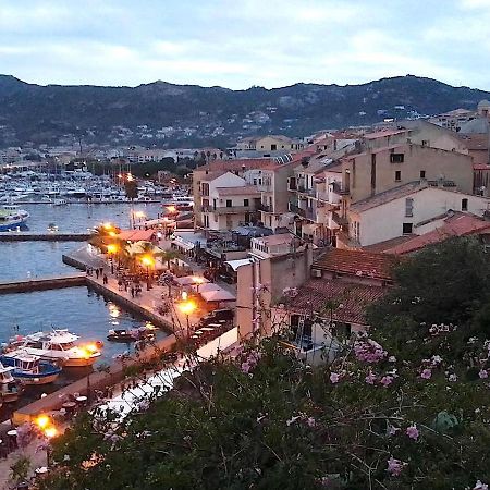 Appartement Spacieux En Face Du Port Калви Екстериор снимка