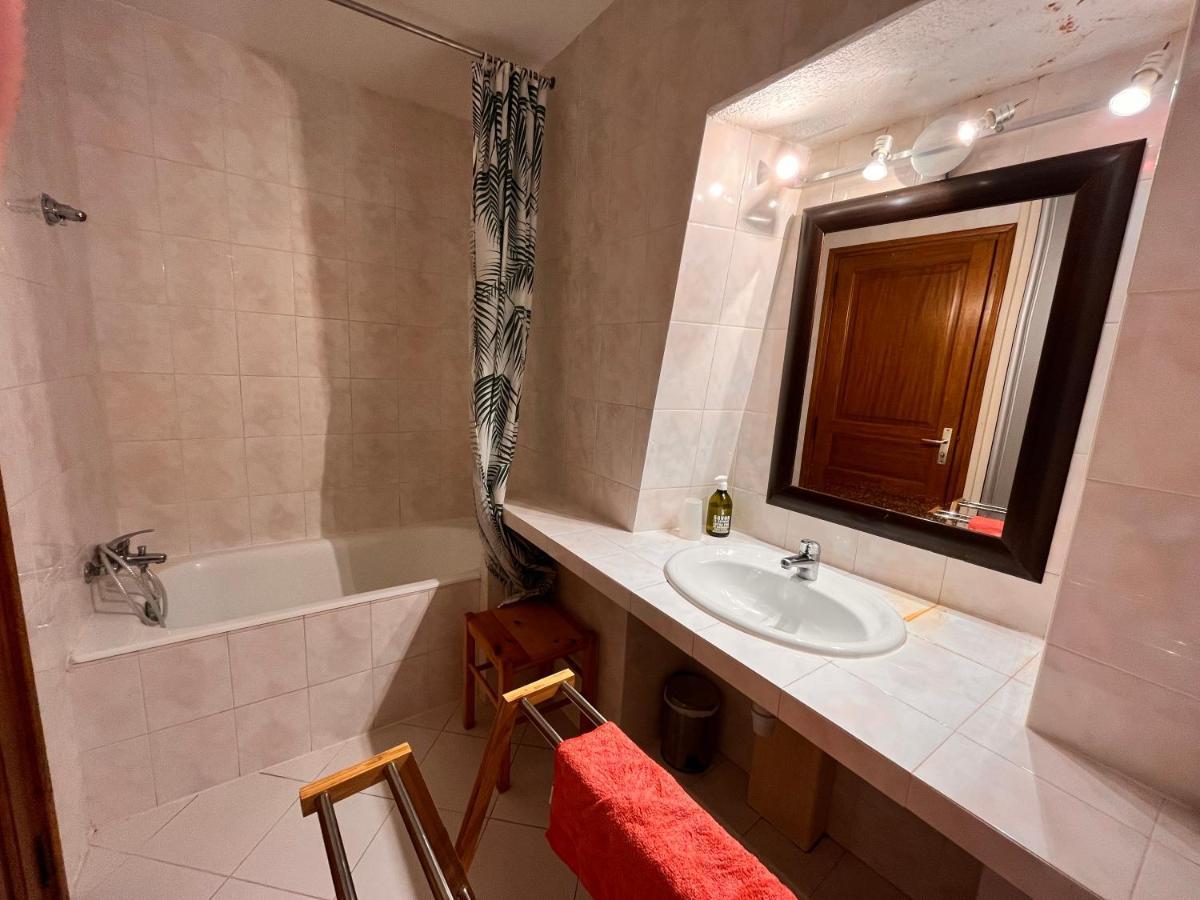 Appartement Spacieux En Face Du Port Калви Екстериор снимка